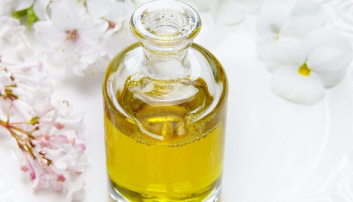 glass bottle oil wellness flowers 4108085